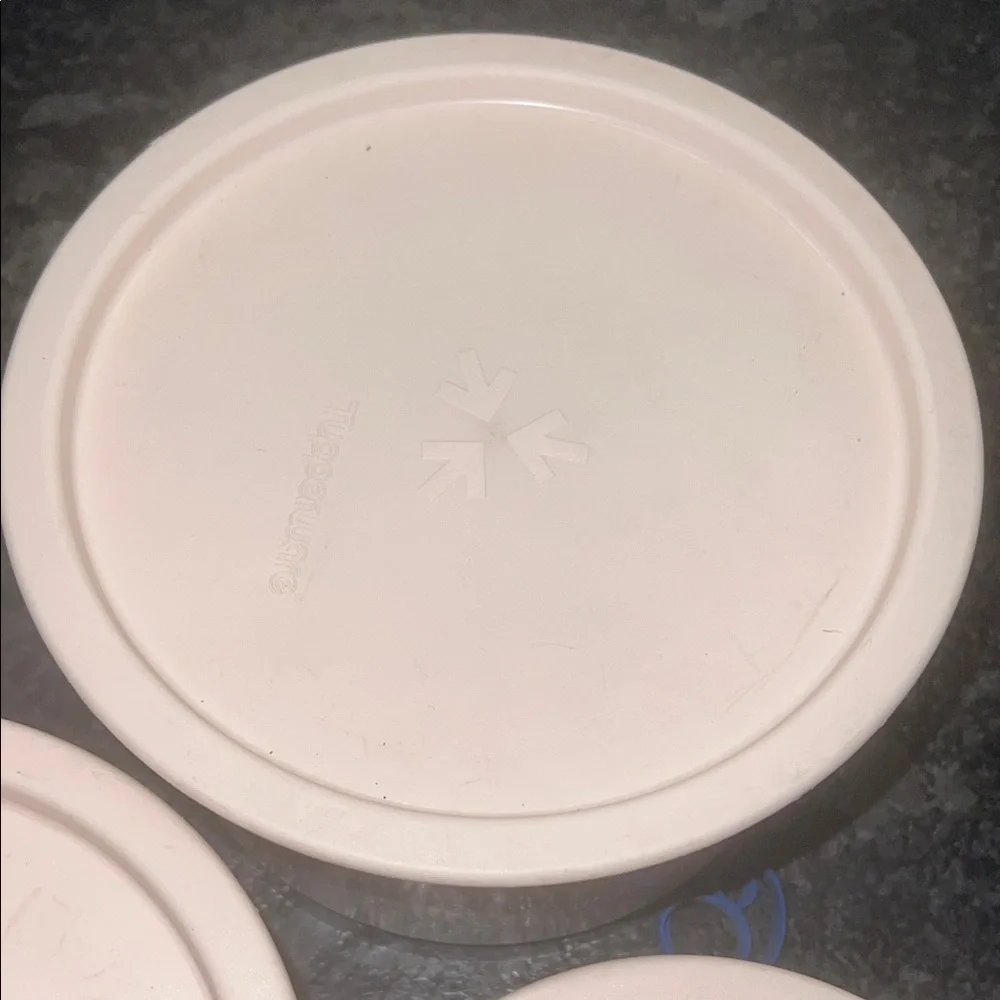 Set of 3. One Touch Canisters. Stackable White and Pink. Good condition